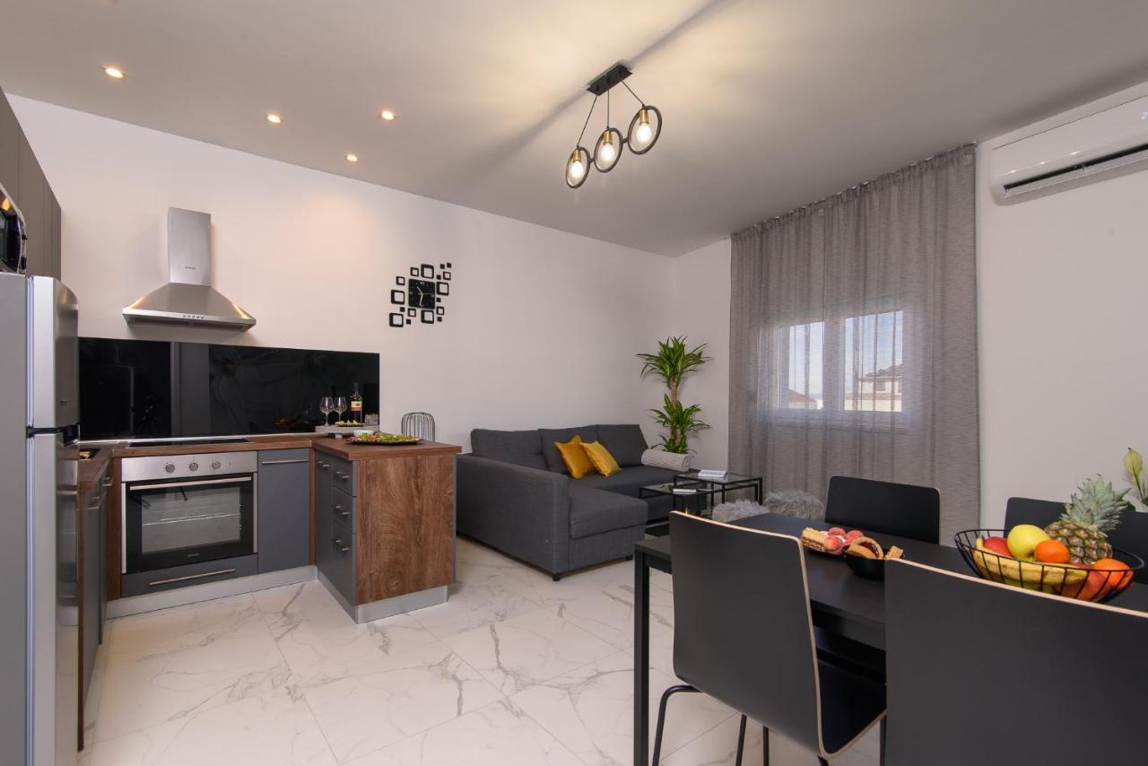 Kaštela Batinic Apartments מראה חיצוני תמונה